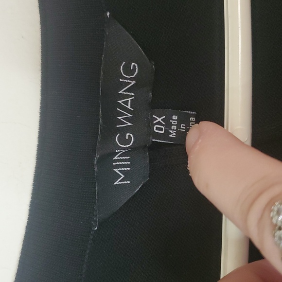 Ming Wang Asymmetrical Striped Batwing Top One Size Button Design - Picture 7 of 12